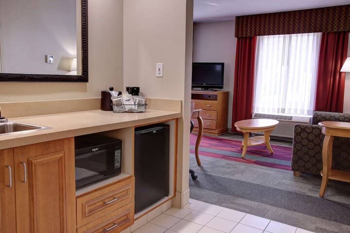 Room 12 of 37
